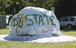 THE ROCK 1-3 lew.JPG